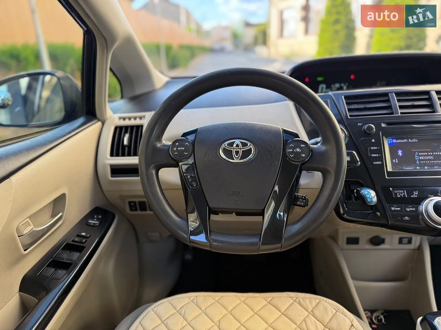 2013 Toyota Prius v (+) - мініатюра 23