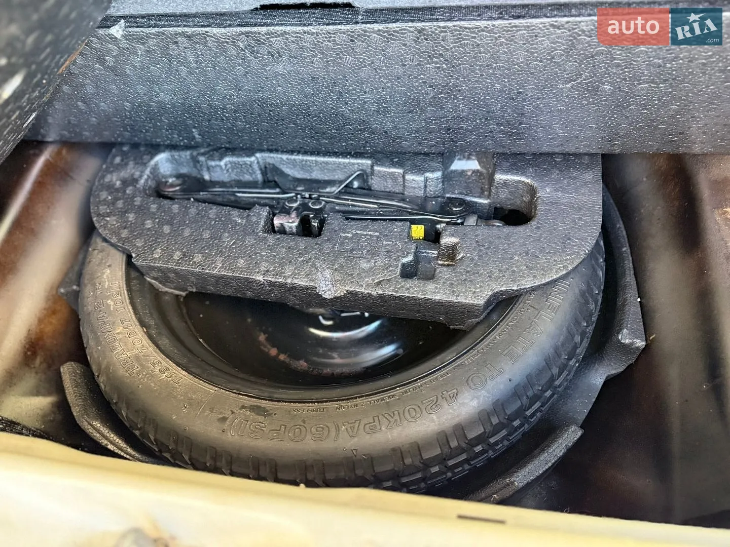 2013 Toyota Prius v (+) - мініатюра 31