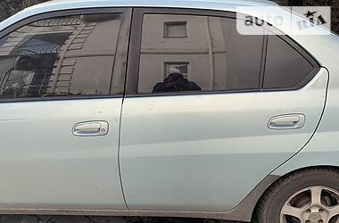 Седан Toyota Prius 2000 в 