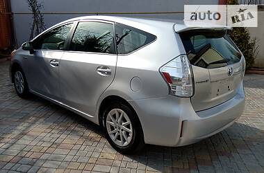 Універсал Toyota Prius 2012 в 