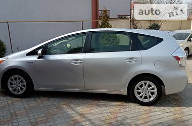 Універсал Toyota Prius 2012 в 