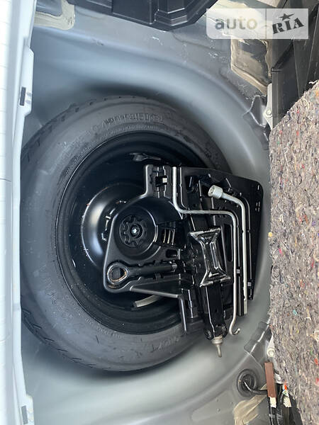 Хетчбек Toyota Prius 2015 в Харкові