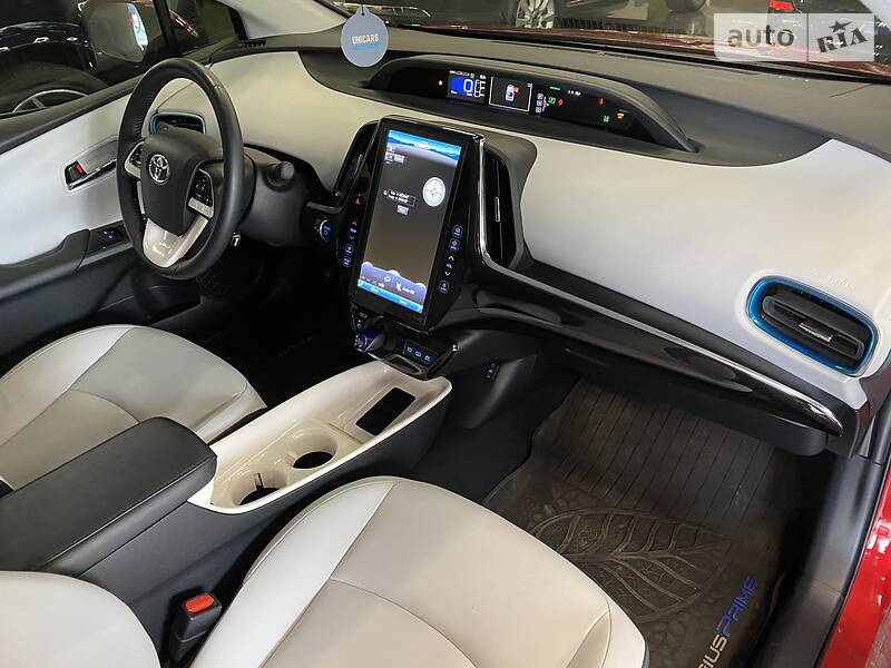 Хетчбек Toyota Prius 2017 в Одесі