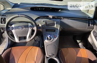 Хэтчбек Toyota Prius 2012 в Киеве