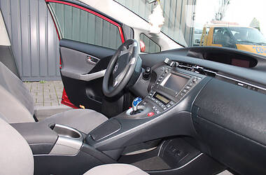 Лифтбек Toyota Prius 2014 в Ивано-Франковске