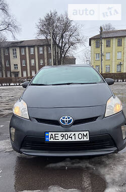 Хэтчбек Toyota Prius 2014 в Каменском