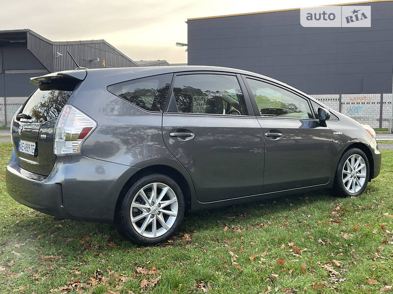 Хетчбек Toyota Prius 2012 в Дніпрі