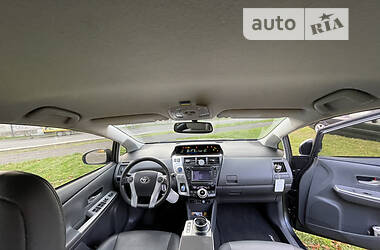 Хетчбек Toyota Prius 2012 в Дніпрі