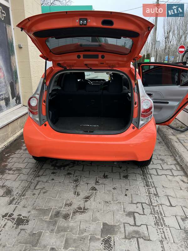 Хетчбек Toyota Prius 2014 в Одесі