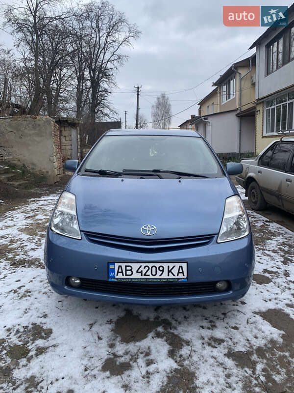 Хетчбек Toyota Prius 2005 в Могилів-Подільському