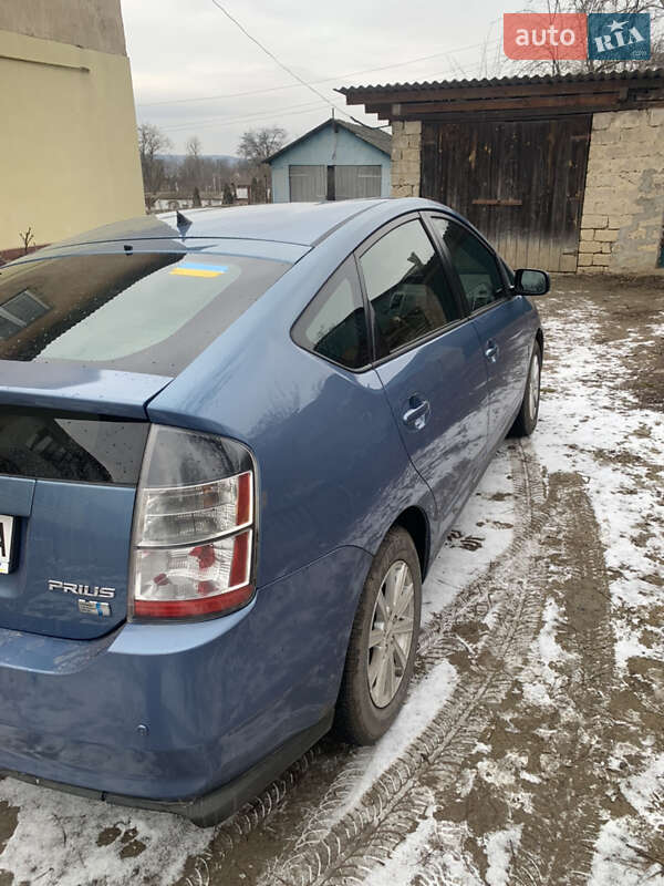 Хетчбек Toyota Prius 2005 в Могилів-Подільському