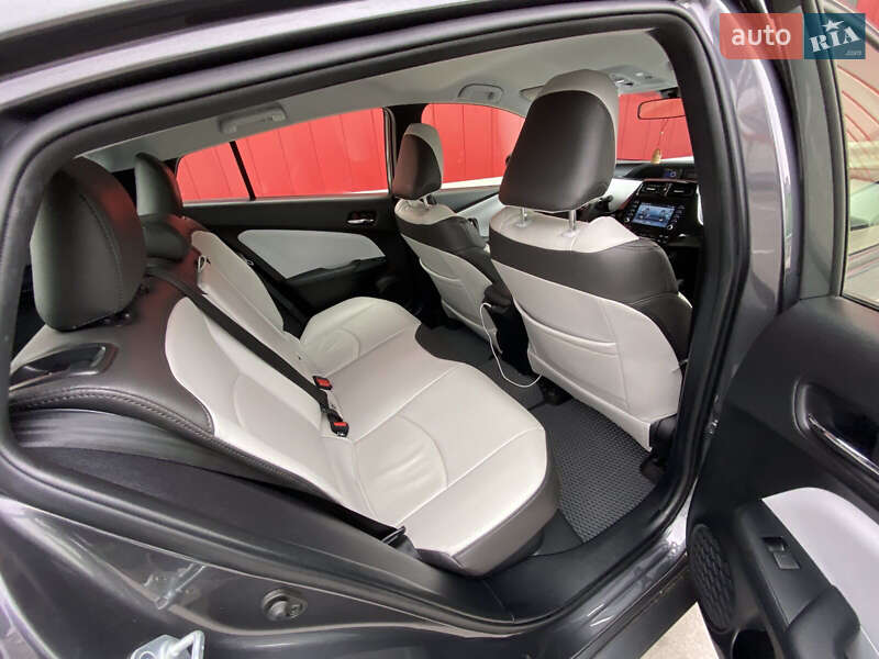 Хетчбек Toyota Prius 2019 в Києві