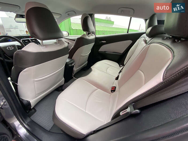 Хетчбек Toyota Prius 2019 в Києві