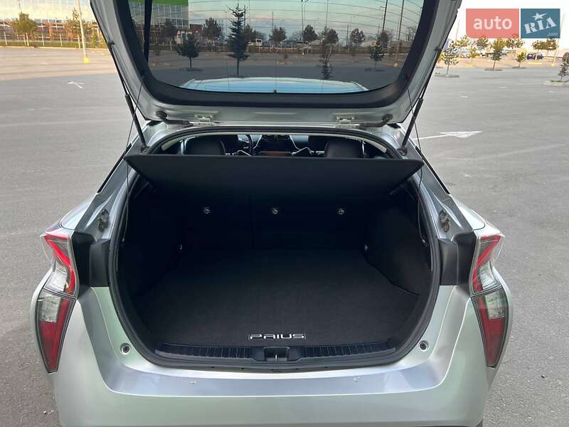 Хетчбек Toyota Prius 2016 в Одесі