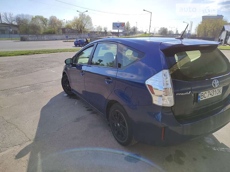 Универсал Toyota Prius 2012 в Львове