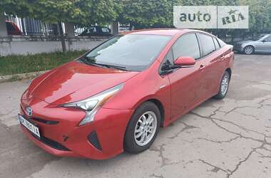 Хэтчбек Toyota Prius 2017 в Ровно