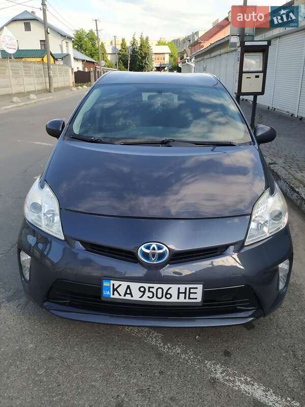Хэтчбек Toyota Prius 2014 в Стрые
