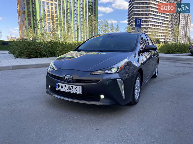 Хетчбек Toyota Prius 2019 в Києві