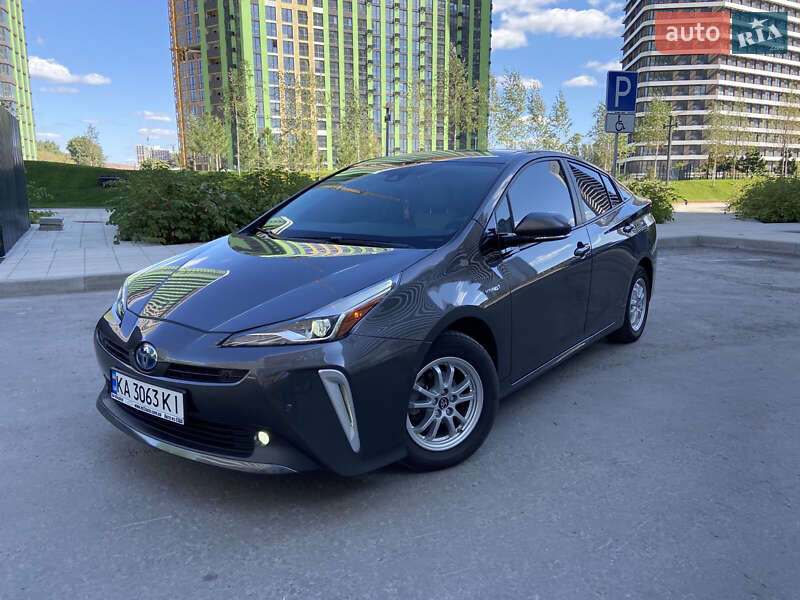 Хетчбек Toyota Prius 2019 в Києві