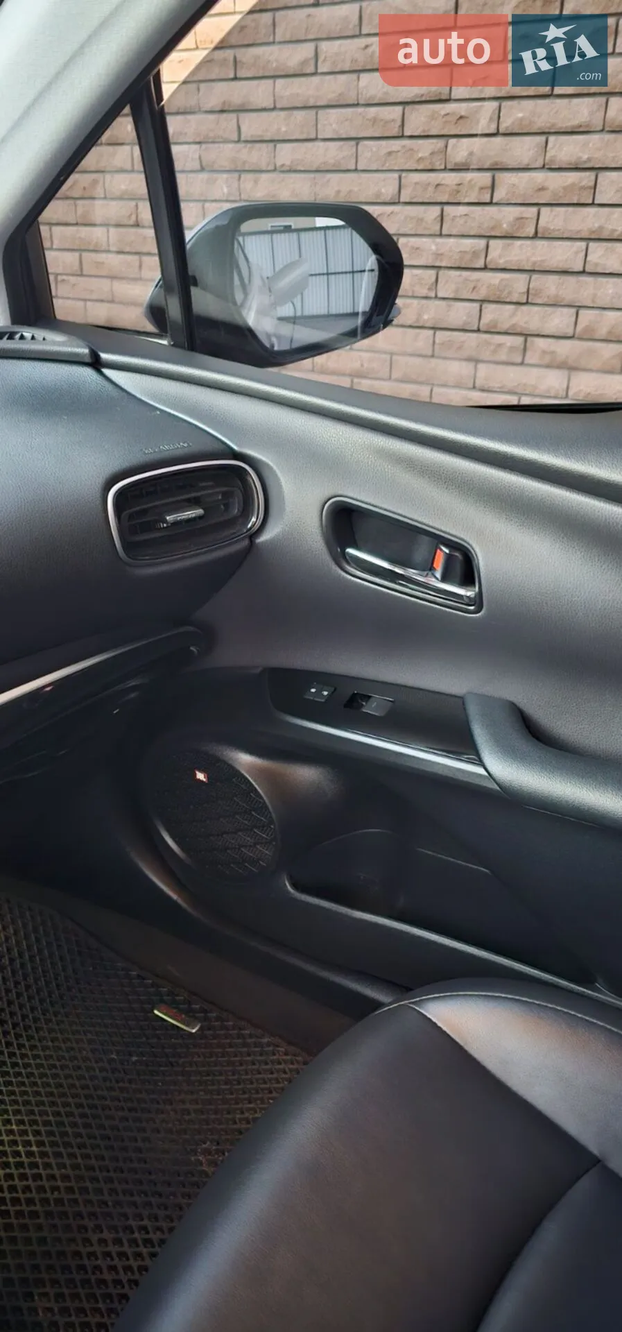2019 Toyota Prius - мініатюра 4