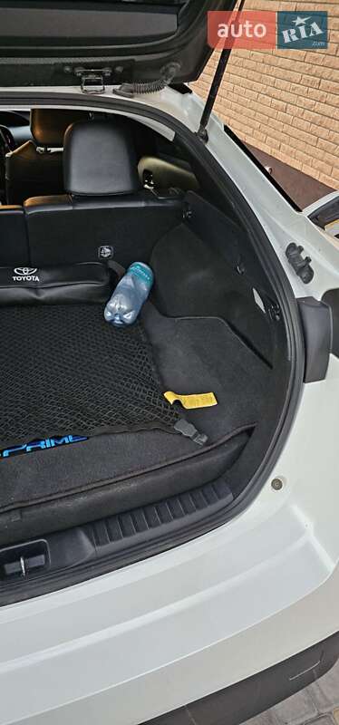 Хэтчбек Toyota Prius 2019 в Виннице