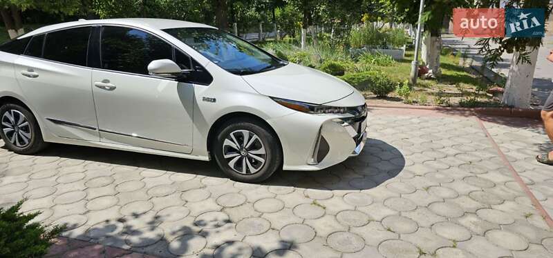 Хэтчбек Toyota Prius 2019 в Виннице