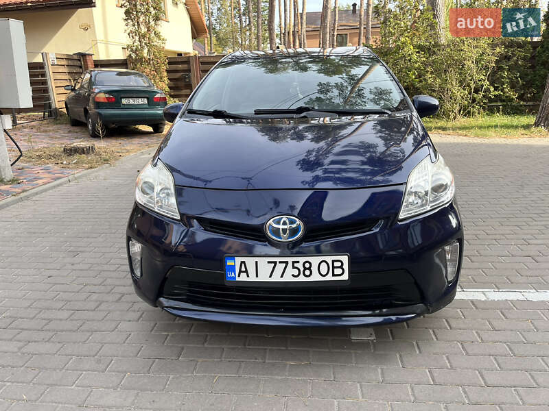 Хэтчбек Toyota Prius 2013 в Киеве