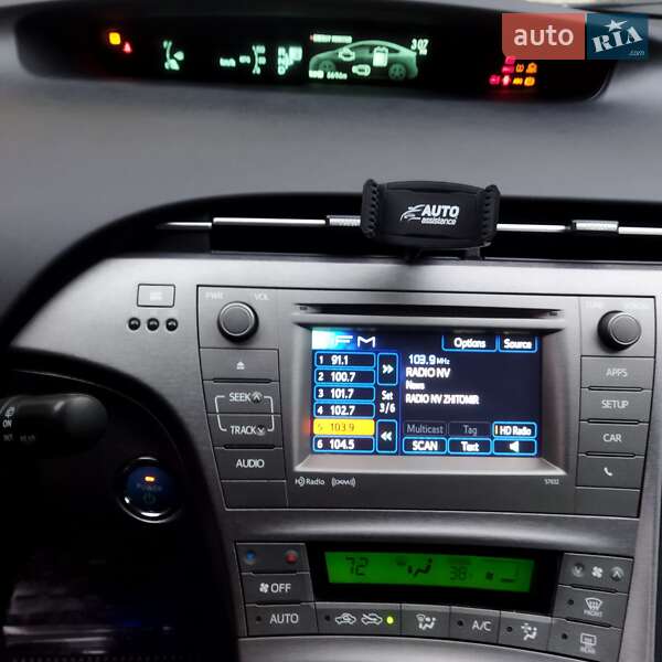 Хэтчбек Toyota Prius 2014 в Житомире