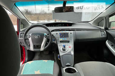 Хэтчбек Toyota Prius 2012 в Днепре