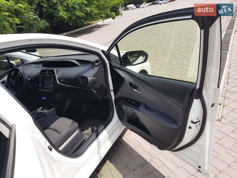 Хетчбек Toyota Prius 2022 в Одесі
