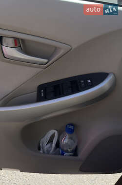 Хэтчбек Toyota Prius 2011 в Киеве