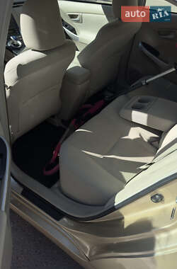 Хэтчбек Toyota Prius 2011 в Киеве