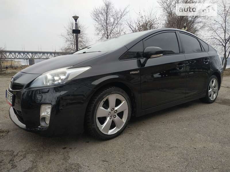 Хэтчбек Toyota Prius 2011 в Днепре