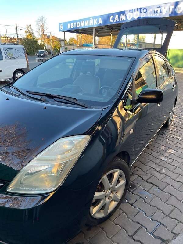 Хэтчбек Toyota Prius 2006 в Одессе