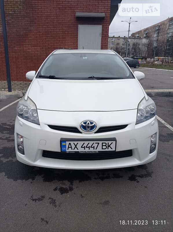 Хэтчбек Toyota Prius 2011 в Харькове