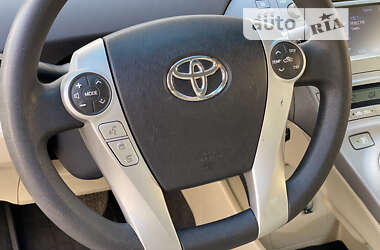 Хетчбек Toyota Prius 2014 в Умані