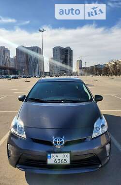 Хетчбек Toyota Prius 2013 в Дніпрі