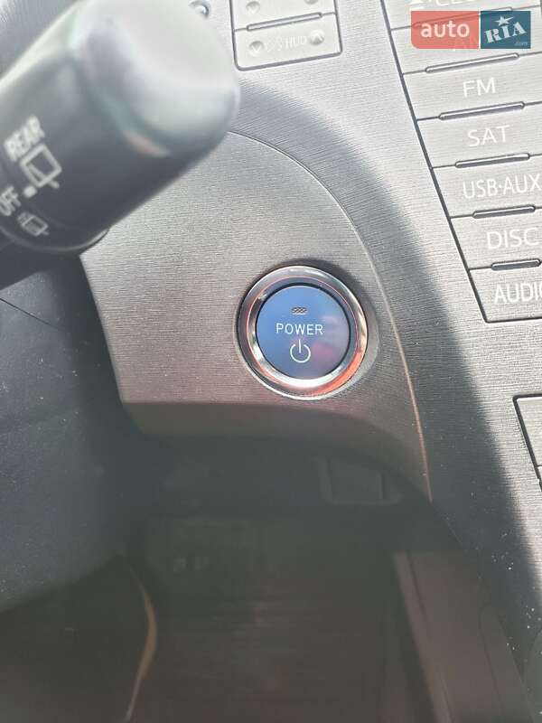 Хетчбек Toyota Prius 2013 в Дніпрі