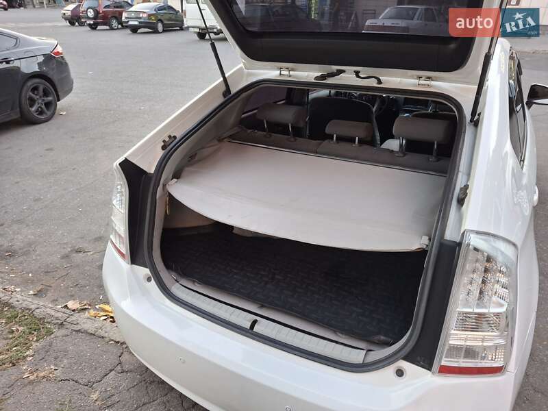 Хетчбек Toyota Prius 2010 в Запоріжжі