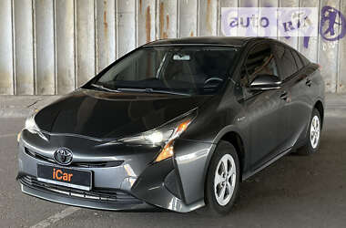 Хэтчбек Toyota Prius 2016 в Киеве