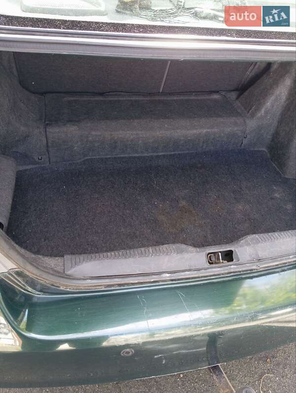 Седан Toyota Prius 2001 в Маньківці