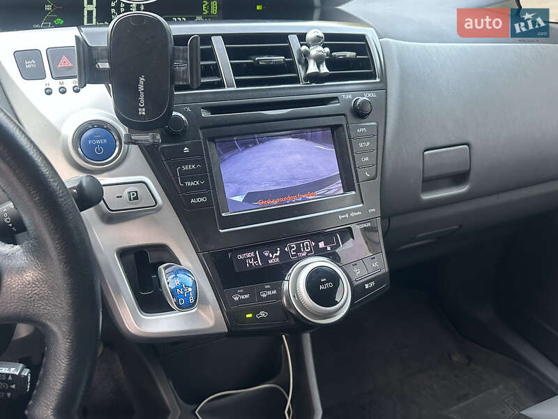 Хетчбек Toyota Prius 2014 в Києві
