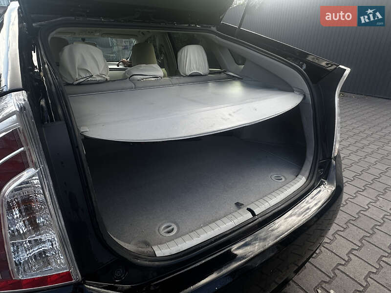 Хэтчбек Toyota Prius 2014 в Каменском фото 14 Хэтчбек Toyota Prius 2014 в Каменском