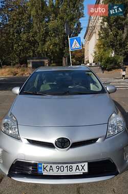 Хэтчбек Toyota Prius 2013 в Киеве