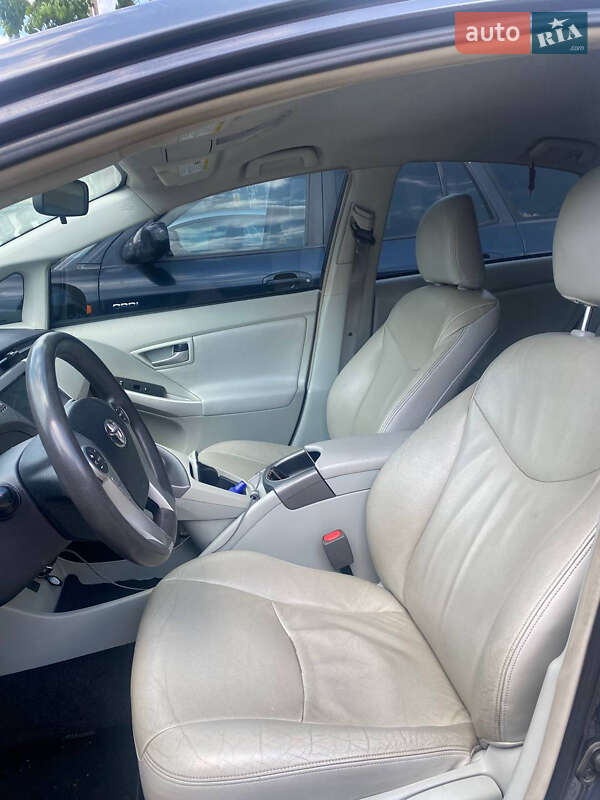 Хэтчбек Toyota Prius 2013 в Киеве фото 2 Хэтчбек Toyota Prius 2013 в Киеве