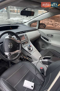 Хетчбек Toyota Prius 2015 в Києві