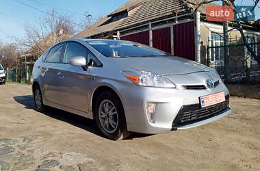 Хетчбек Toyota Prius 2014 в Білгороді-Дністровському