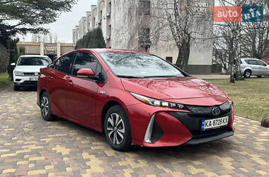 Хэтчбек Toyota Prius 2018 в Броварах