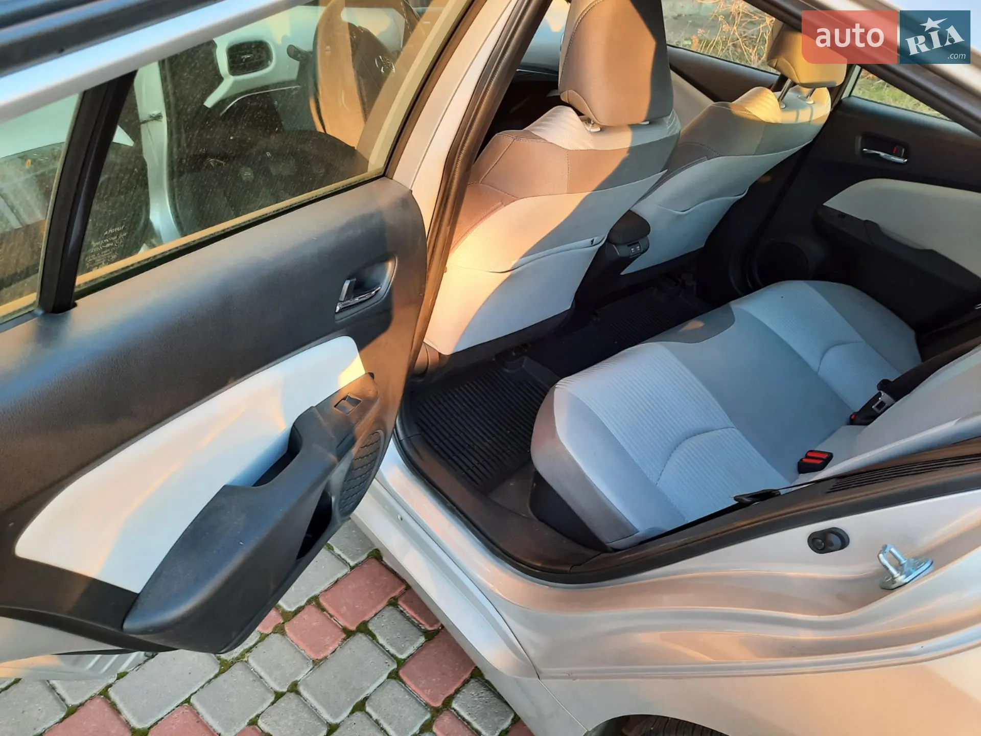 2021 Toyota Prius - мініатюра 8
