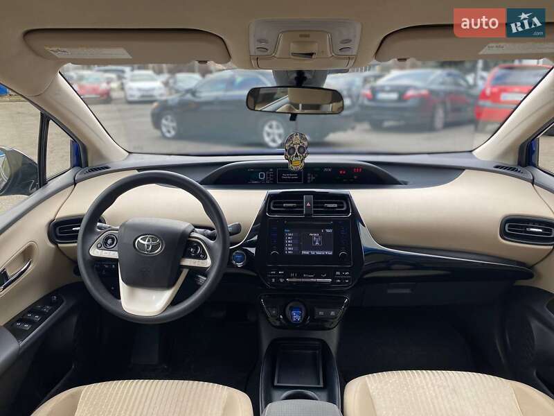 Хэтчбек Toyota Prius 2017 в Одессе